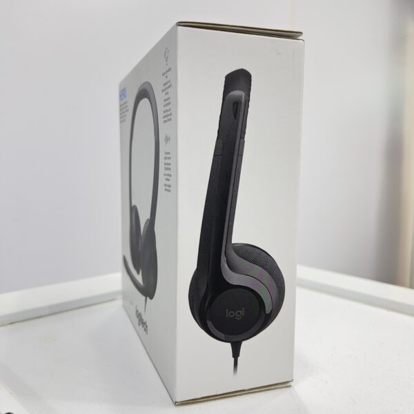 LOGITECH H390 USB  HEADSET WITH NOISE-CANCELLING MIC