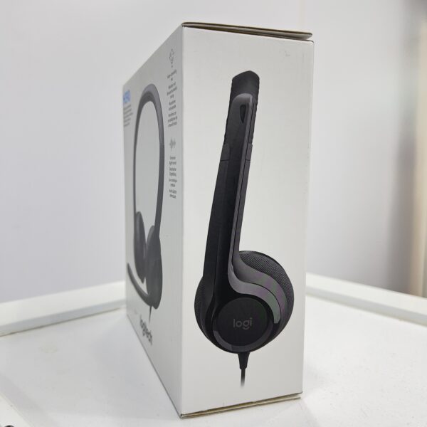 LOGITECH H390 USB  HEADSET WITH NOISE-CANCELLING MIC