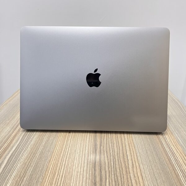 APPLE MACBOOK AIR 2020 A2337|APPLE M1 CHIP|8GB RAM|256GB SSD|13.3 INCH RETINA DISPLAY|GREY