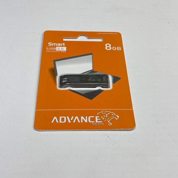 ADVANCE  8GB FLASH DRIVE 2.0