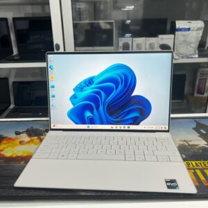 DELL XPS 13 9320