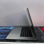 MACBOOK PRO 15 2018 |INTEL CORE I7 |32GB RAM |512GB SSD |15.4 INCH RETINA DISPLAY| WITH TOUCH BAR AND TOUCH ID |4GB RADEON PRO 560X GRAPHICS CARD