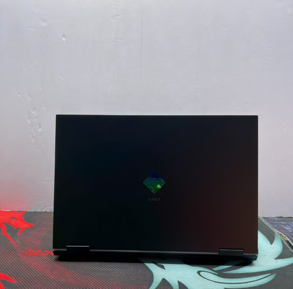 HP OMEN 16-B INTEL® CORE™ I7 11800H 11TH GEN 16CPUS 16GB DDR4-3200 MHZ MEMORY 512GB PCIE® NVME™ M.2 SSD NVIDIA® GEFORCE® RTX 3050 LAPTOP GPU (4GB GDDR6 DEDICATED)