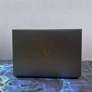 HP ZBOOK STUDIO G5