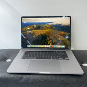 MACBOOK  PRO 16 2019| INTEL CORE  i9 |64GB RAM|1TB SSD |TOUCH BAR AND TOUCH ID|RETINA DISPLAY|4GB AMD RADEON 5500 GRAPHICS