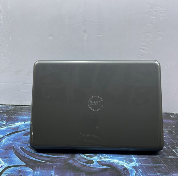 DELL LATITUDE 3380  INTEL® CORE i3  8GB RAM 256GB SSD