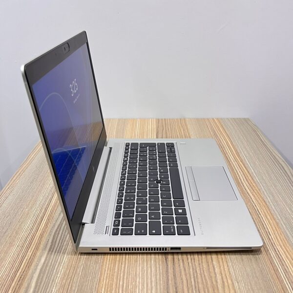 HP ELITEBOOK 735 G6|  AMD RYZEN 5| 8GB RAM| 256GB SSD|2GB RADEON GRAPHICS