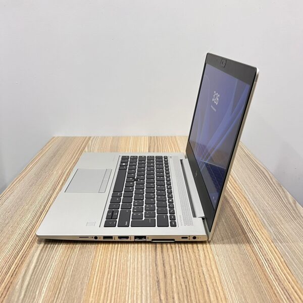 HP ELITEBOOK 735 G6|  AMD RYZEN 5| 8GB RAM| 256GB SSD|2GB RADEON GRAPHICS