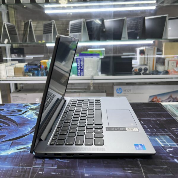 LENOVO IDEAPAD SLIM 3 |13TH GENERATION|INTEL  CORE i7 |16GB RAM |512GB SSD | 14 INCH DISPLAY