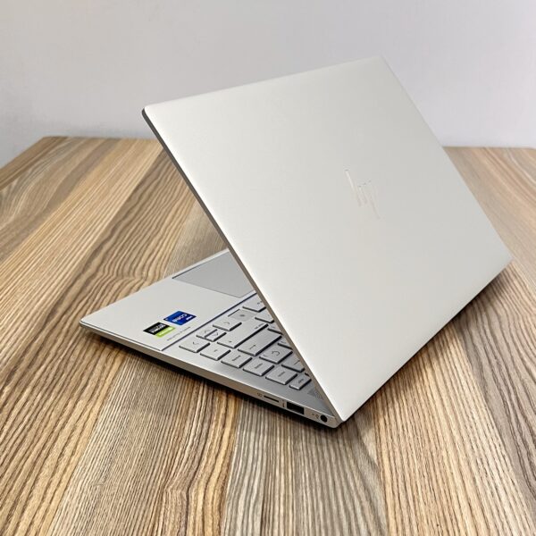 HP ENVY 14 – INTEL CORE I7‑11390H – 3.4GHZ – 16GB RAM – 512GB SSD – 4GB NVIDIA GEFORCE RTX 3050 – 11TH GENERATION
