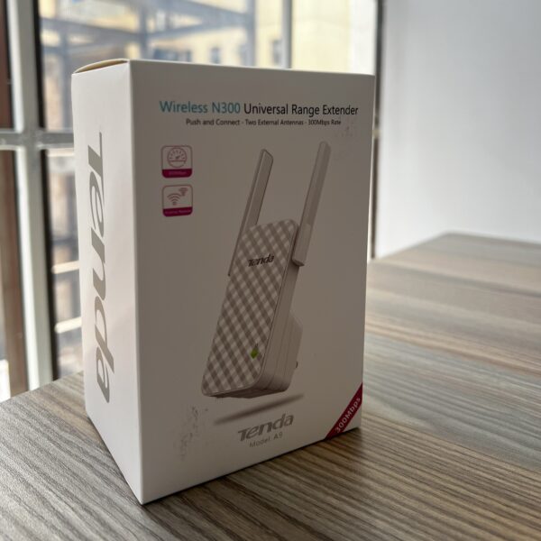 TENDA A9 WIRELESS N300 UNIVERSAL RANGE EXTENDER