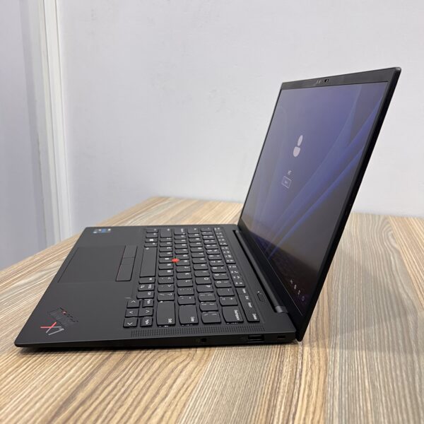 LENOVO THINKPAD X1 CARBON | INTEL CORE I7 1165G7  | 16GB RAM DDR 4 | 512 GB SSD | 11 TH GENERATION | TOUCHSREEN DISPLAY.
