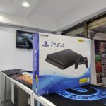 PS4 4 STANDARD 500 GB STORAGE WITH DUAL SHOCK WIRELESS CONTROLLER AND HDMI