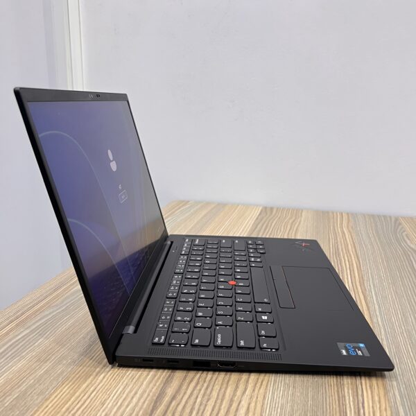 LENOVO THINKPAD X1 CARBON | INTEL CORE I7 1165G7  | 16GB RAM DDR 4 | 512 GB SSD | 11 TH GENERATION | TOUCHSREEN DISPLAY.