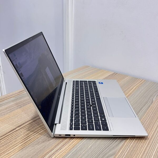 HP ELITEBOOK 850 G8 | INTEL CORE i7-16GB RAM | 512GB SSD | 11TH GENERATION | INTEL IRIS Xe GRAPHICS-15.6 INCH DISPLAY | TOUCHSCREEN