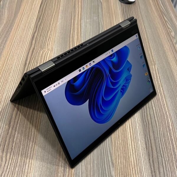 LENOVO THINKPAD YOGA X390 | INTEL CORE i5 | 16GB RAM | 256GB SSD | 8TH GENERATION | TOUCHSCREEN | 13.3 INCH DISPLAY +STYLUS PEN