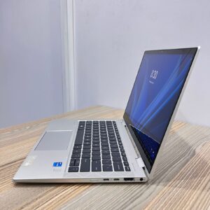HP ELITEBOOK X360 830 G8
