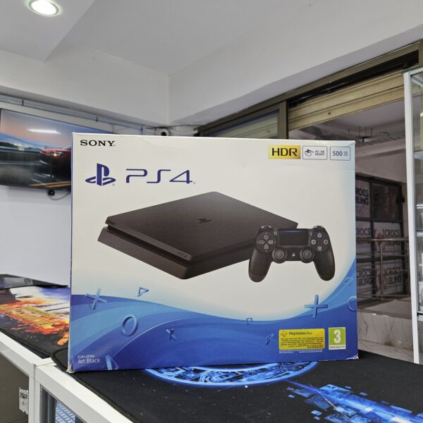 PS4 4 STANDARD 500 GB STORAGE WITH DUAL SHOCK WIRELESS CONTROLLER AND HDMI
