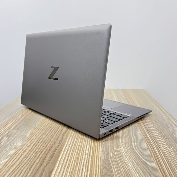 HP ZBOOK FIREFLY 14 G7 | CORE i7-10810U | 32GB RAM | 512GB SSD | QUADRO P520 4GB | 14” FHD TOUCH | WIN 11 PRO + OFFICE 2021