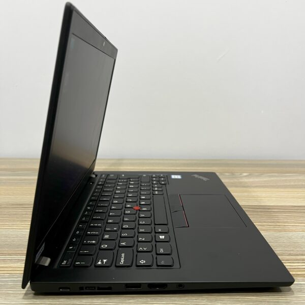 LENOVO THINKPAD X390 | INTEL CORE i5-8365U | 16GB RAM | 256GB SSD | UHD GRAPHICS | LIGHTWEIGHT MAGNESIUM BUILD | USB-C & HDMI PORTS
