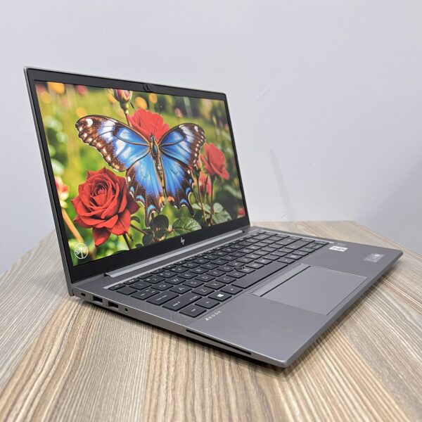 HP ZBOOK FIREFLY 14 G7 | CORE i7-10810U | 32GB RAM | 512GB SSD | QUADRO P520 4GB | 14” FHD TOUCH | WIN 11 PRO + OFFICE 2021