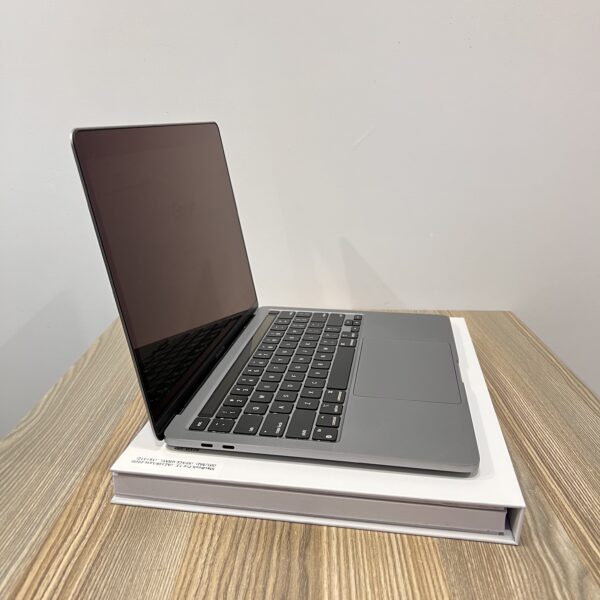 Apple MacBook Pro 13.3-Inch (Model A2338, Late 2020) | Apple M1 Chip (8-Core CPU & 8-Core GPU) | 16GB Unified RAM | 512GB SSD Storage | Retina Display 2560×1600 | macOS Sequoia 15.3 | Space Gray | Thunderbolt / USB 4 | Wi-Fi 6 | Bluetooth 5.0 | Backlit Magic Keyboard | All-Day Battery Life