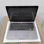 Apple MacBook Pro 13.3-Inch (Model A2338, Late 2020) | Apple M1 Chip (8-Core CPU & 8-Core GPU) | 16GB Unified RAM | 512GB SSD Storage | Retina Display 2560×1600 | macOS Sequoia 15.3 | Space Gray | Thunderbolt / USB 4 | Wi-Fi 6 | Bluetooth 5.0 | Backlit Magic Keyboard | All-Day Battery Life