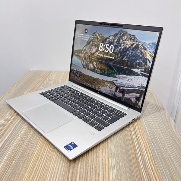 HP ELITEBOOK 1040 G10 | 13TH GEN INTEL CORE I7 | 32GB DDR5 RAM | 512GB SSD | 14” WUXGA DISPLAY | WINDOWS 11 PRO