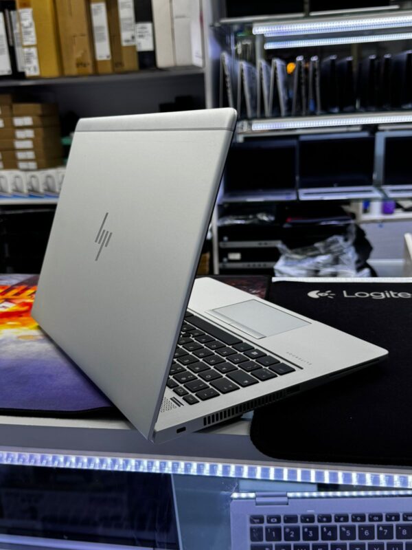 HP ELITEBOOK 735 G6 | AMD RYZEN 7 | 8GB RAM | 256GB SSD | 2GB RADEON GRAPHICS | 13.5” FHD DISPLAY | WINDOWS 11 PRO