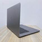 APPLE MACBOOK PRO 15-INCH 2018 |INTEL CORE I9| 32GB RAM| 1TB SSD| RADEON PRO 560X GRAPHICS| RETINA DISPLAY| TOUCH BAR & TOUCH ID LAPTOP