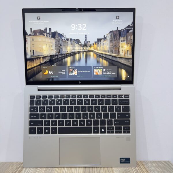 HP ELITEBOOK 830 G11 – INTEL CORE ULTRA 5 | 32GB RAM | 512GB SSD | 13.3″ WUXGA DISPLAY | AI-READY BUSINESS LAPTOP | OFFICE 2021 | BACKLIT KEYBOARD