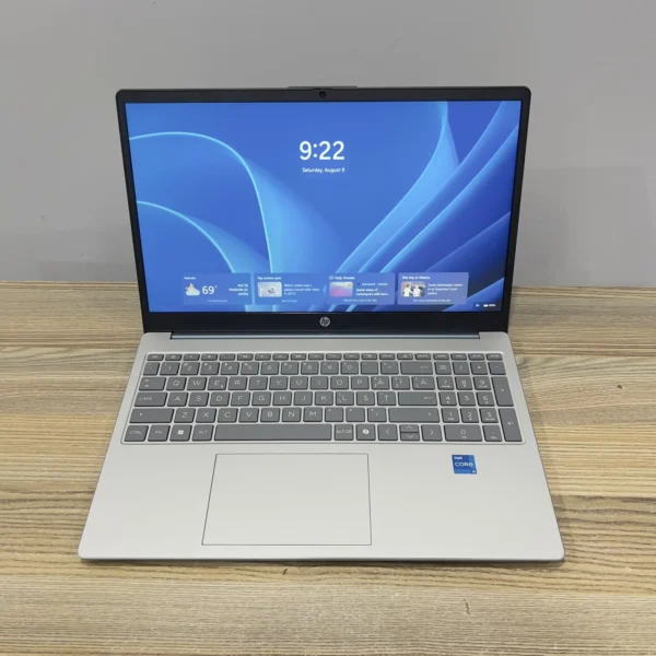 HP Laptop 15-fd0088nq | Intel Core i5-1334U | 16GB RAM | 512GB SSD | 15.6-Inch FHD Display