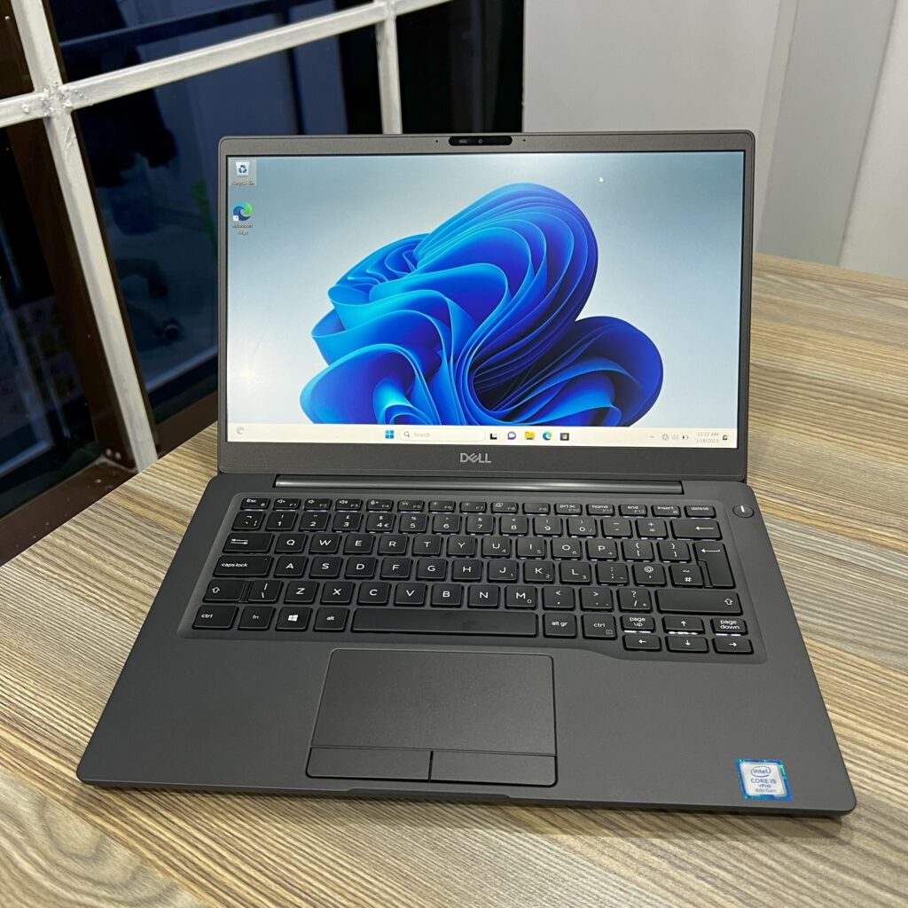 Dell Latitude 7300 | Business Laptop | 13.3-inch FHD | Intel Core i5-8365U | 8GB RAM | 256GB SSD | Intel UHD Graphics