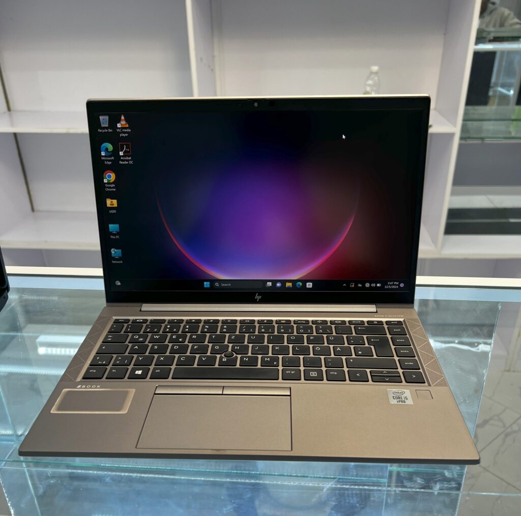 HP ZBook Firefly 14 G7 | Mobile Workstation | 14-inch FHD | Intel Core i5 10th Gen | 16GB RAM | 512GB SSD | Intel UHD Graphics