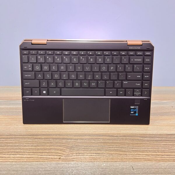 HP Spectre x360 13t-aw200 2-in-1 | Intel Core i7-1165G7 | 16GB RAM | 1TB SSD | 13.3-Inch Touchscreen