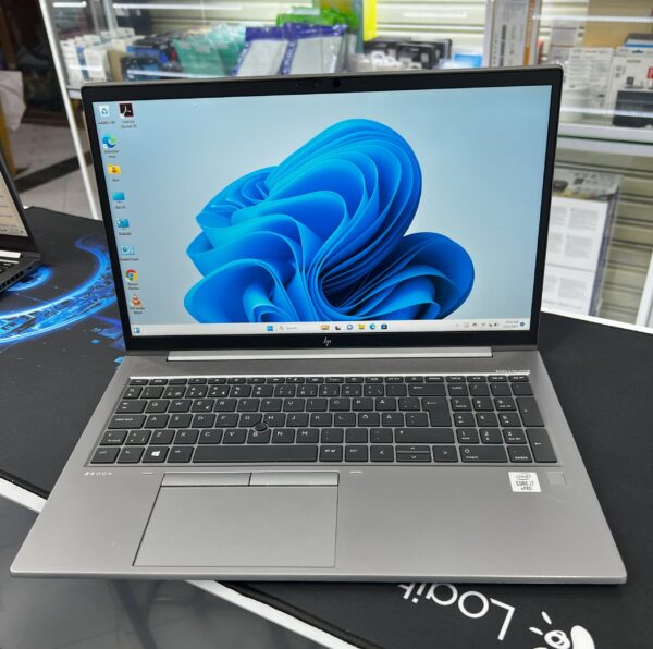 HP ZBook Firefly 15 G7 | Mobile Workstation | 15.6-inch FHD Touch | Intel Core i7 10th Gen | 32GB RAM | 512GB SSD | 4GB NVIDIA Graphics