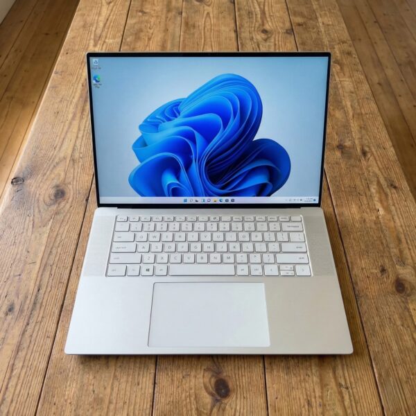 Dell XPS 16 9640 LAPTOP | Business Laptop | 16.3-inch | Intel Core Ultra 7 | 16GB RAM | 1TB SSD | Intel Graphics