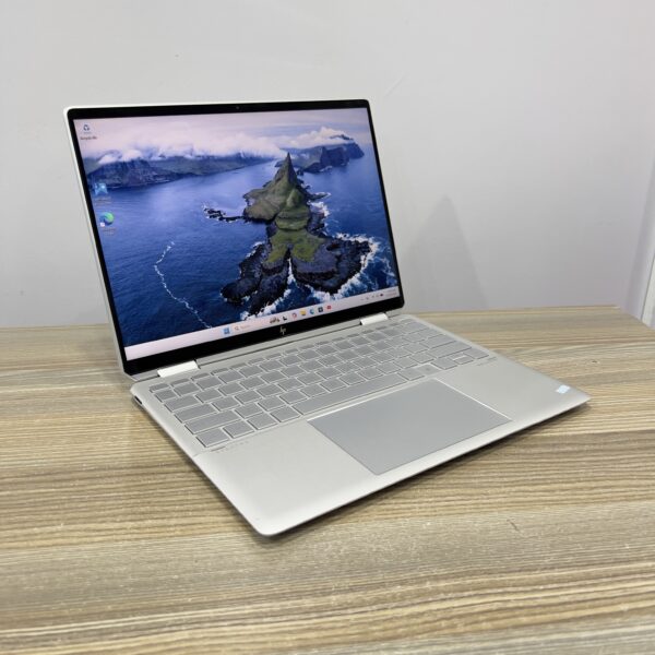 HP Spectre x360 14 2-in-1 Laptop | Intel Core i5 | 16GB RAM | 512GB SSD | 14-Inch Touchscreen | 360° Convertible