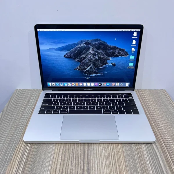 Apple MacBook Pro 13.3" 2018 Core i7-8559U, 16GB, 1TB SSD (Refurbished)