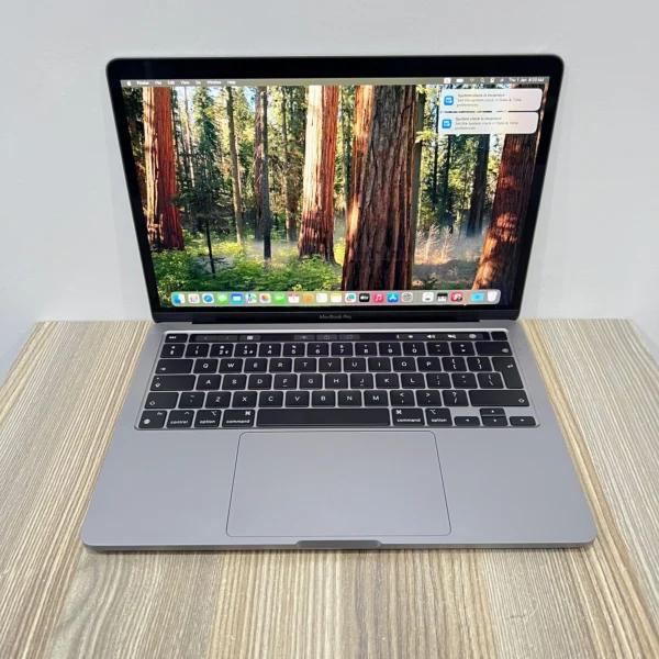 Apple MacBook Pro 13.3" 2020 M1, 16GB, 512GB SSD (Refurbished)